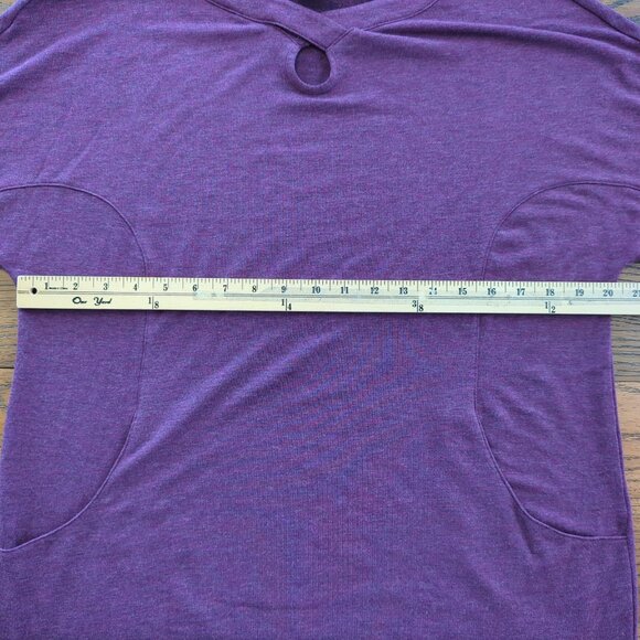 Chico's Purple Tunic Top Size‎ L Short Sleeve Keyhole Neckline Side Pockets - Picture 10 of 13